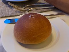 餐前面包-广州四季酒店·意珍·意式自助餐