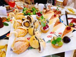 -甘井子区冠豪主题婚礼酒店宴会厅(机场店)
