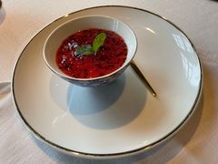 草莓奶冻-三号黄浦会Canton Table