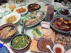 -海派美食·家宴海鲜青岛菜·石锅鲽鱼头(东方城店)