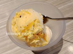 咸蛋黄冰淇淋-必胜客(东大桥店)