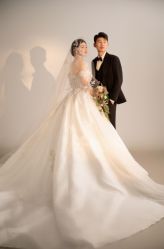 -雪中彩影婚纱摄影·微光艺术中心