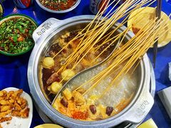 鸳鸯锅底-马路边边·成都串串(翠柏路店)