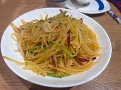酸辣土豆丝-满园烤鸭·春饼(抚顺万达店)