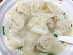 刀鱼馄饨-老半斋(福州路店)