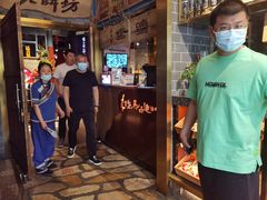 -老牌坊云南鱼豆花火锅(哈西万达店)