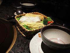 -湊湊火锅·茶憩(新中关购物中心店)
