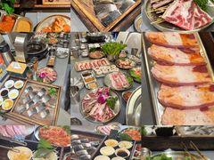 -围炉肉舍•炭烤活鳗•丹东海鲜烤肉(步行街店)