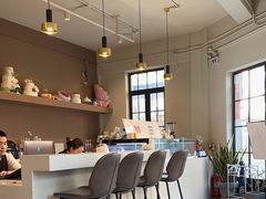 -Fridi Patisserie Cafe