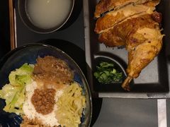 卤炸鸡腿饭-馔豚·台北菜专门店(深圳湾万象城店)