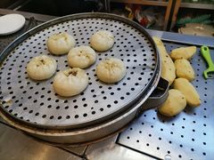 大肉包子-清粥小菜·成都小吃(香格里拉镇店)