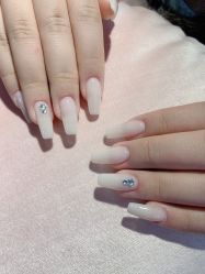 -Adore nail日式美甲美睫