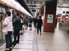 -白石桥南(地铁站)