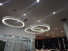 -杭州中升之星奔驰4S店(滨江店)