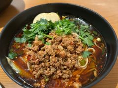 -全季酒店(重庆李子坝牛角沱地铁站店)
