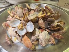 -五谷丰登农家院·地道胶东菜·海鲜烧烤(威海店)