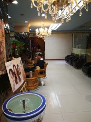 -唐荣护肤造型