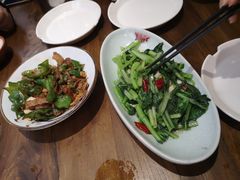 -阿瓦山寨·湘菜现炒·剁椒鱼头王(咸阳总店)