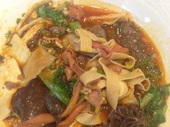 -成都你六姐·牛肉冒菜(城市集市合生汇店)