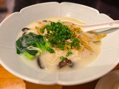 -乐忻皇朝(上海中心大厦店)