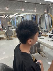 -5M HAIR SALON