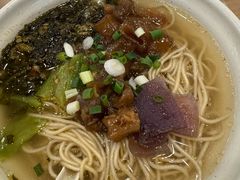 -佬钱湾仔(衣裳街店)