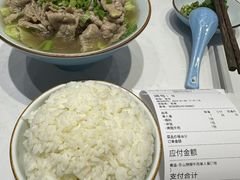 -犇逸·乐山跷脚牛肉·四川现炒(览海店)