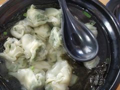 菜肉大馄饨-真真鲜馄饨店(启蒙路店)