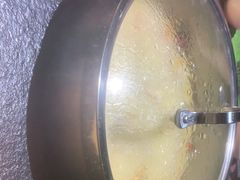 -洪氏嗨捞·广东猪肚鸡·椰子鸡火锅(西咸万象城店)
