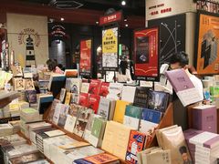 -西西弗书店&矢量咖啡(壹方购物中心店)