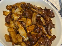 杏鲍菇炒牛肉-让我们见个面(祥云小镇店)