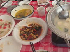 鮰鱼头鱼二吃—红烧-巴陵全鱼席(湖南老字号汴河街店 )