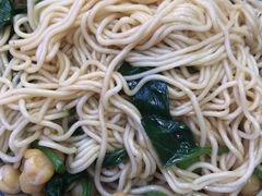 -渝之汇牛肉豌杂面