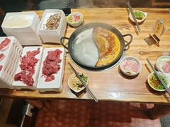 -香逸山自助火锅