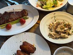 -MONICH牛排融合餐厅(和义大道购物中心店)