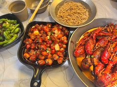-巴厘龙虾·榜首油焖大虾(音乐学院·沿江酒馆店)