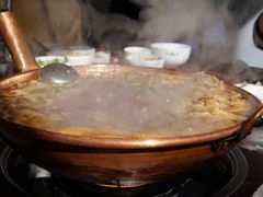 -朝伟清真铜瓢牛肉馆(三十年老·店)
