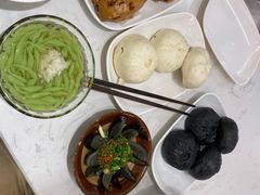 尖椒皮蛋-李与白包子铺(桐梓林店)
