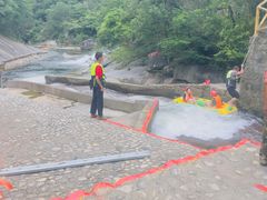 -罗田大别山峡谷漂流
