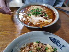 -丁丁猫重庆小面(徐州路店)