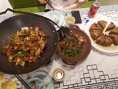 -丹江口渔村·湘味厨房(桃园店)