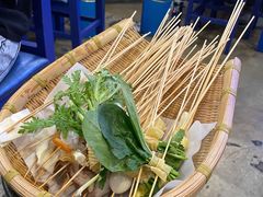 -马路边边串串香形象店(磐石路店)