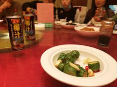 -鸿一饭店(隐秀路店)