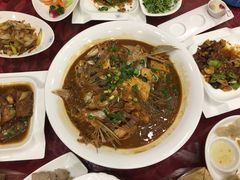 鱼头泡饼-东四民芳餐厅(世茂工三店)