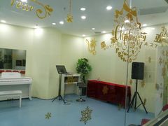 -皇家茱莉亚艺术明星训练基地