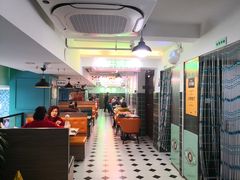 大堂-东鑫记港式茶餐厅(南京东路店)