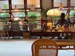 -银米·云南传统过桥米线(双廊黑金冠店)