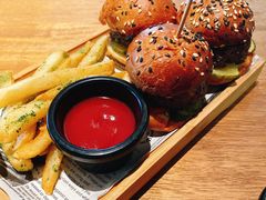 迷你牛肉小汉堡-翠贝卡&Mama Kelly Brunch Coffee(河西店)