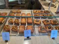-VERIE BAKEHOUSE