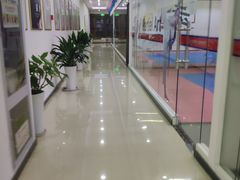 -美瑞斯特健身游泳会所(中南城店)